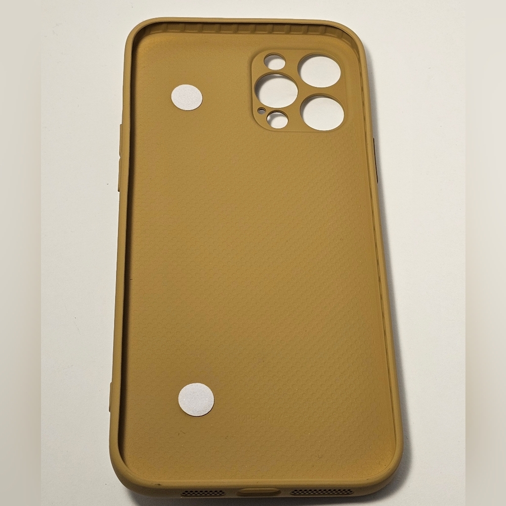 Iphone 12 pro max case - Picture 2 of 2